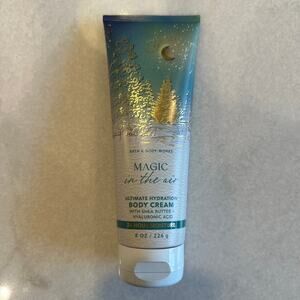 Bath & Body Works Magic in the Air Ultimate Hydration Body Cream
